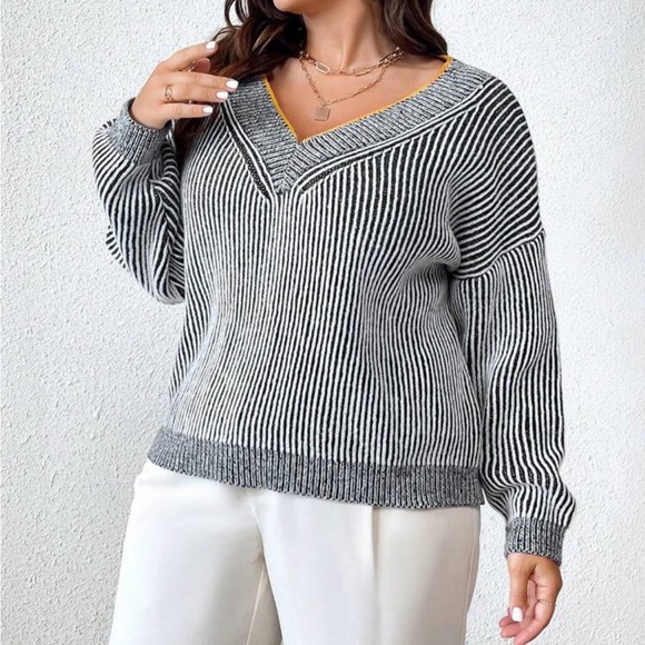 Plus size striped V neck sweater top - Picture 9 of 12